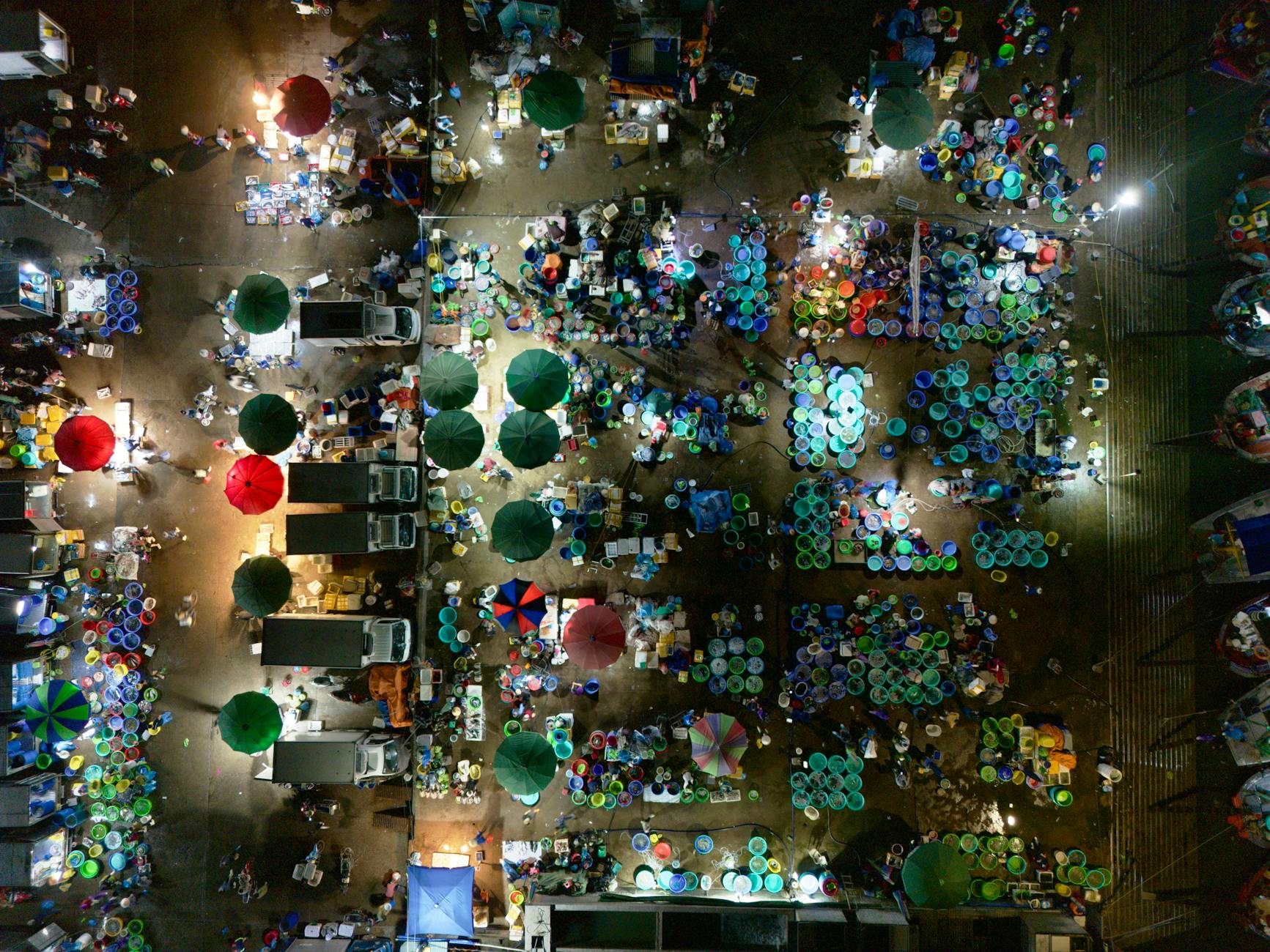 night market street lives