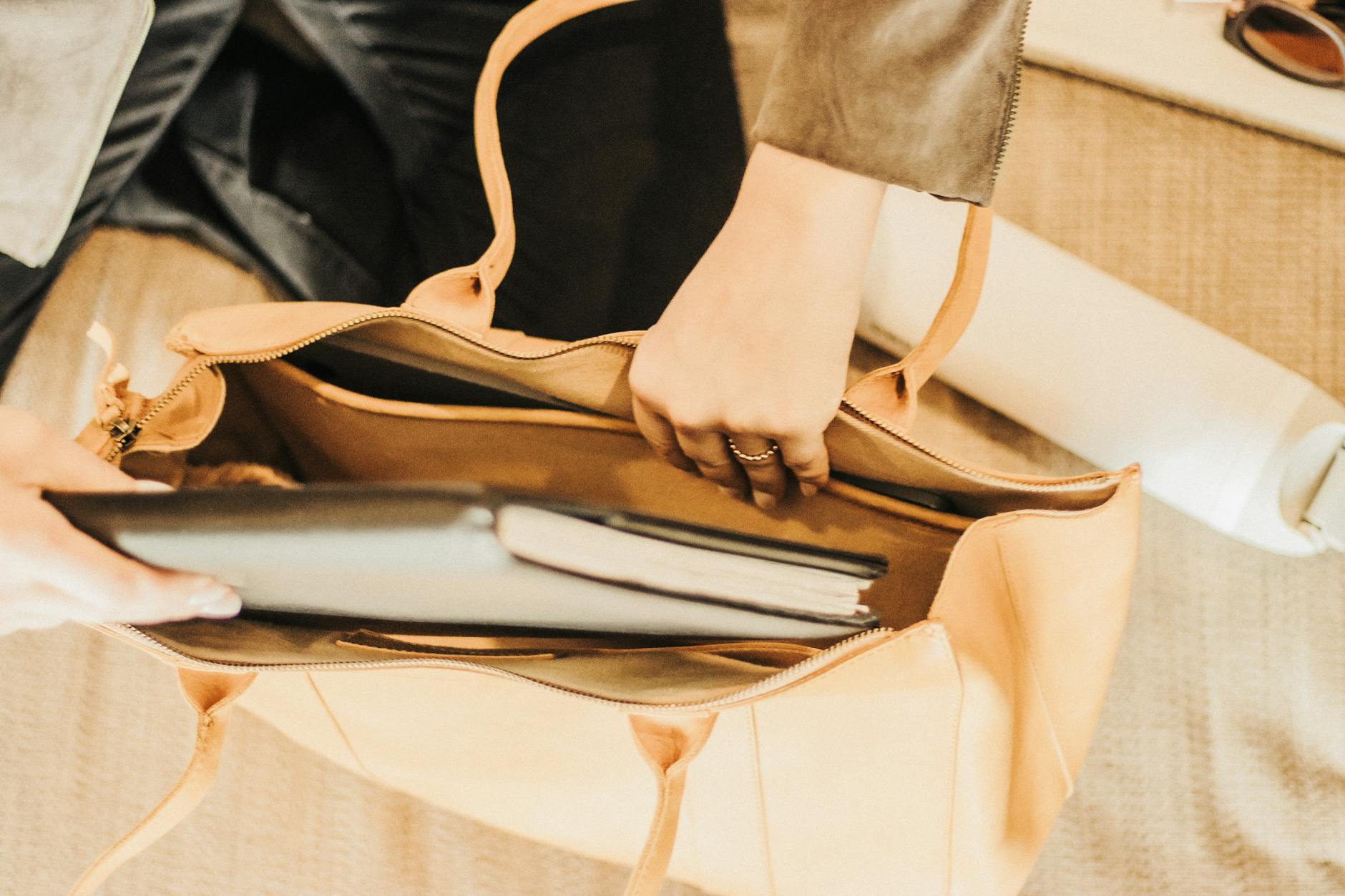 Gucci tote stylish travel bag