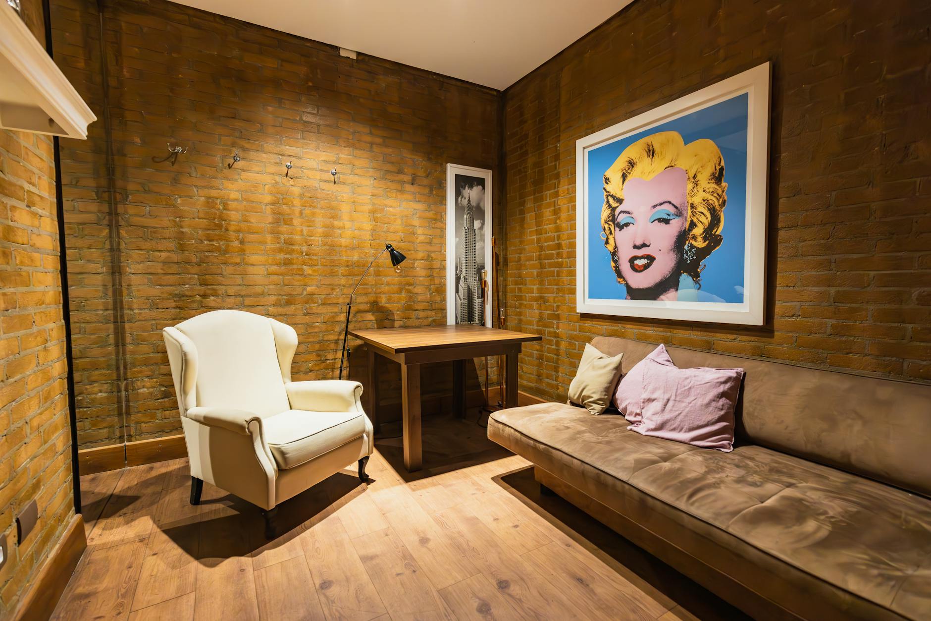 luxury pop-up experience in urban setting