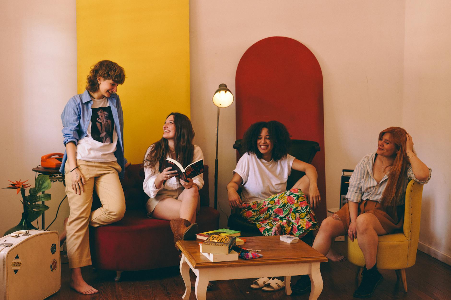 group of friends traveling together