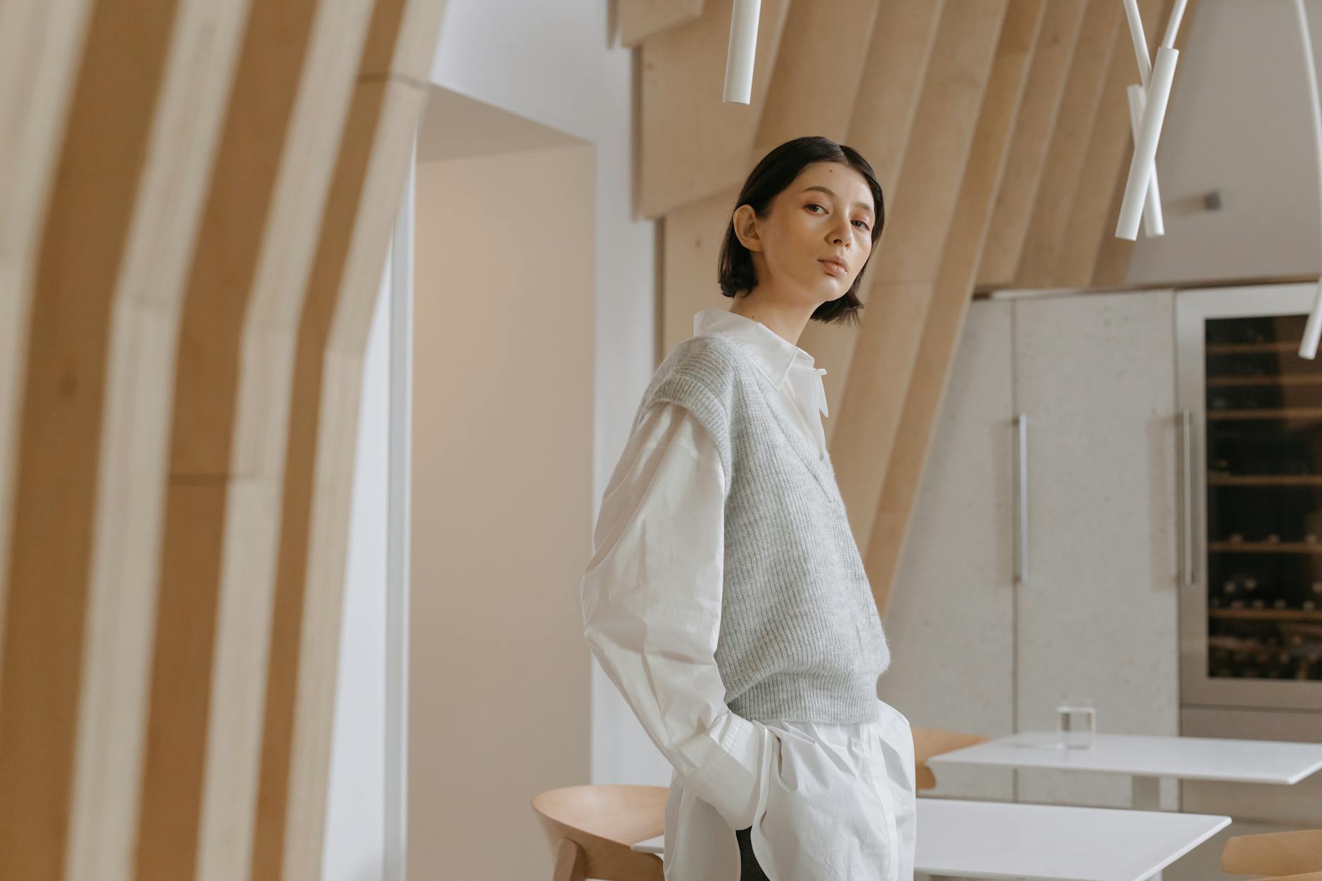 stylish minimalist outfits inspiration