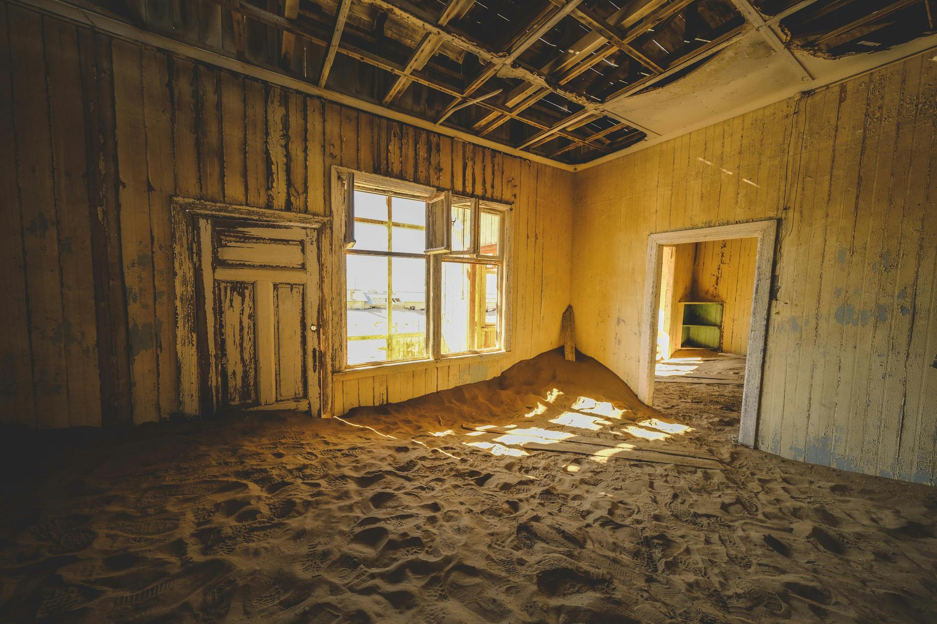 interior design inspiration from abandoned places