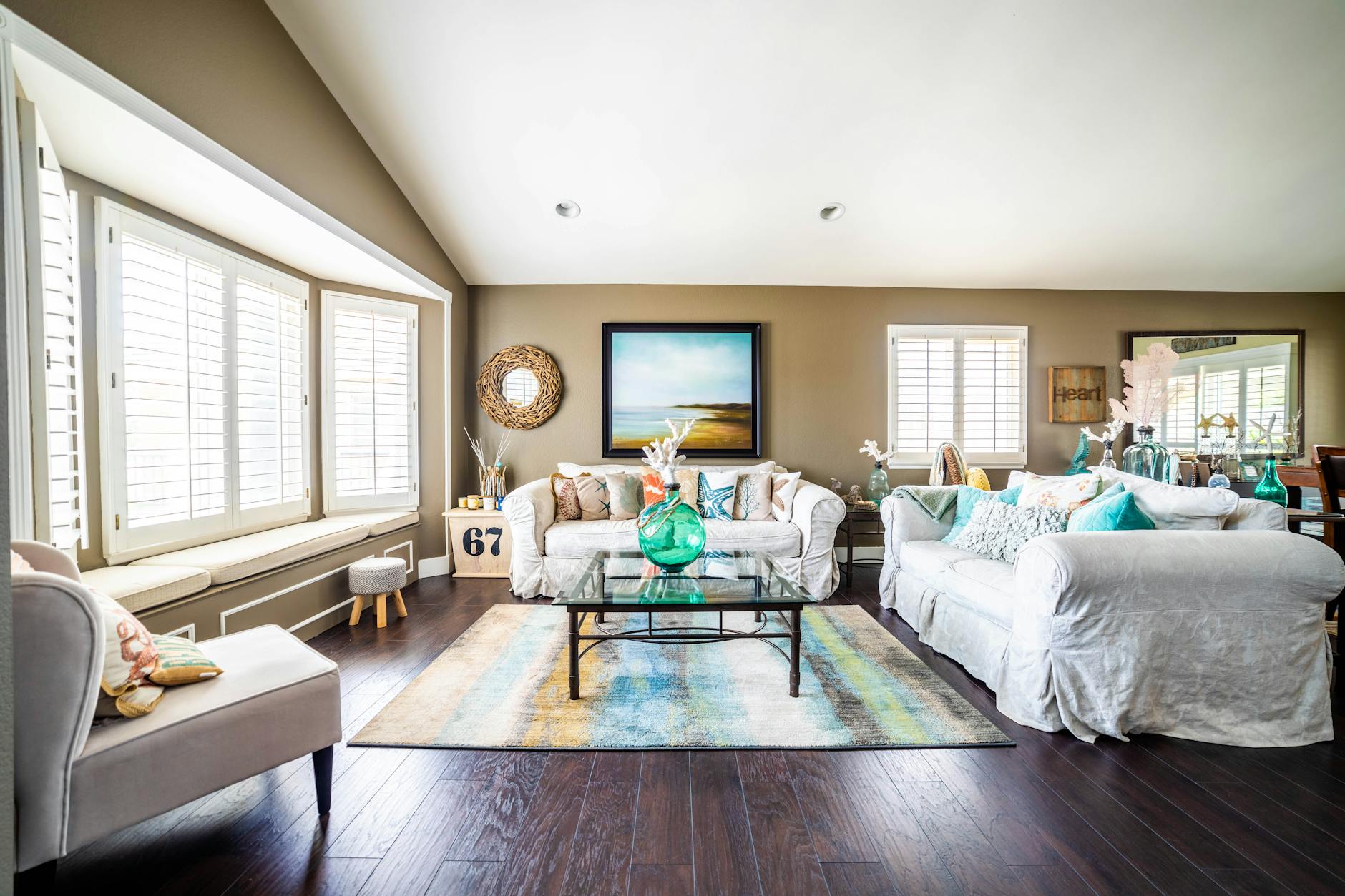 home decor art accents boutique style