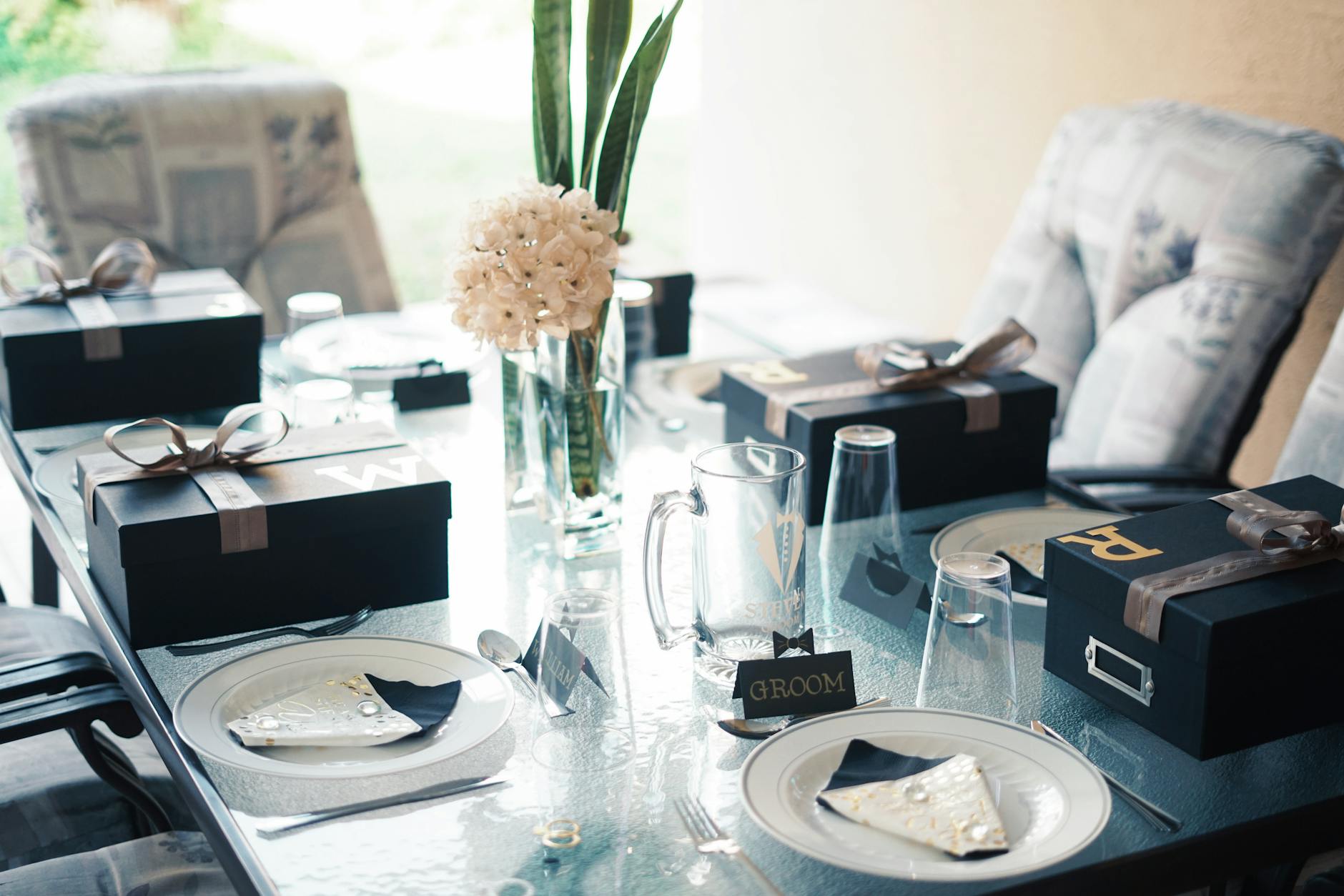 customized luxury gifts