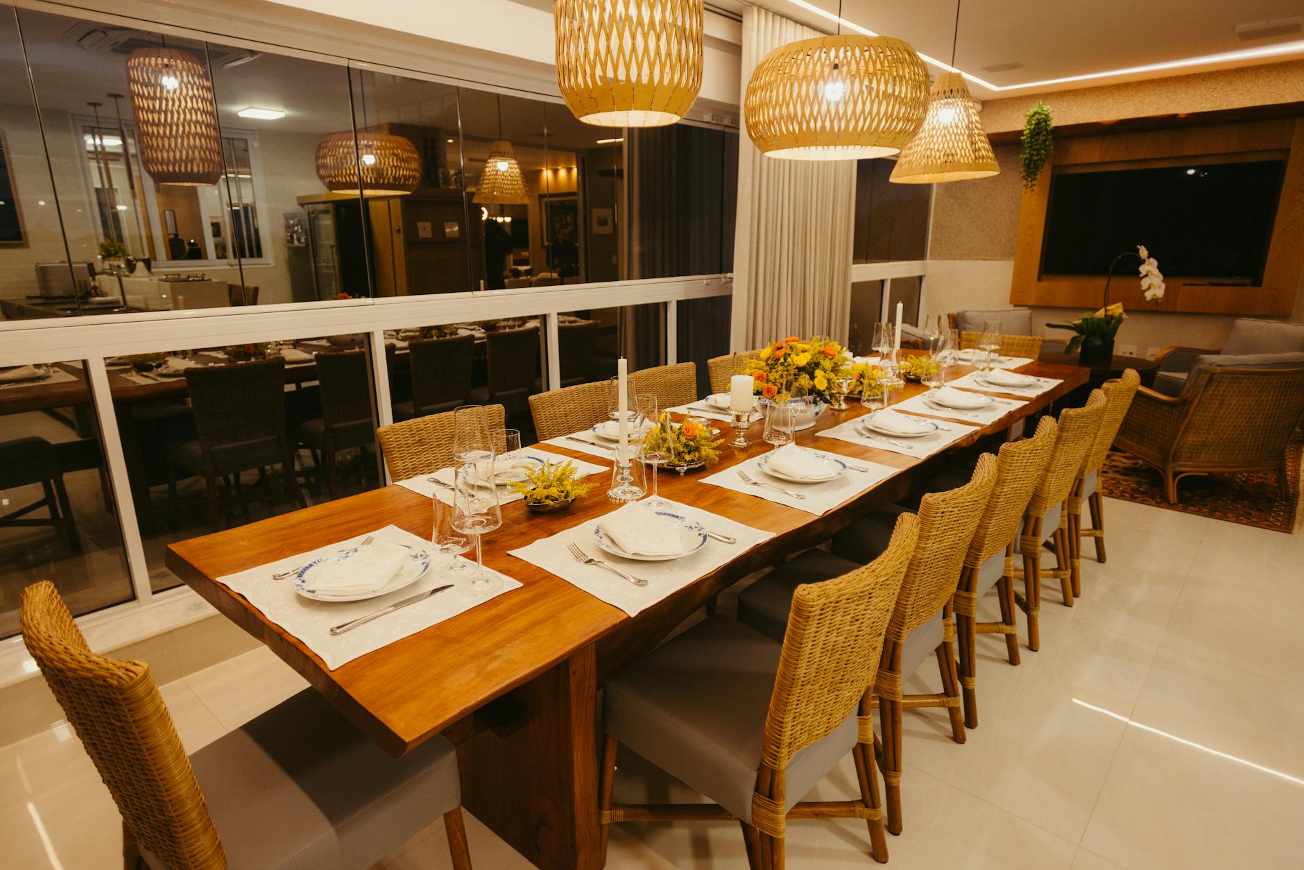 elegant dinner party setting high society